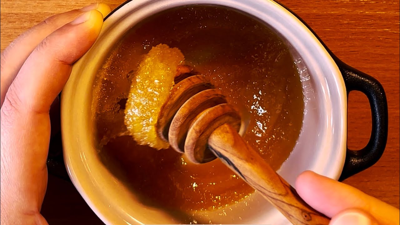 ASMR Mixing HONEY 🐝 with a Honey Dipper 🍯