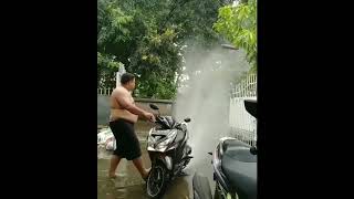 Kekonyolan warga  62