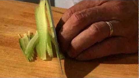 HOW-TO [Julienne a Cucumber]