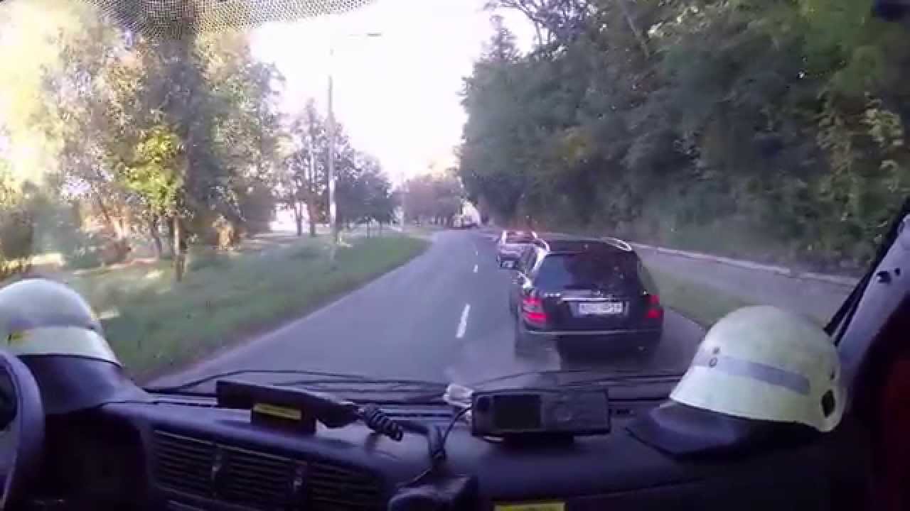 FF Weißenfels - Einsatzfahrt ABC ErkKw | Autofahrer überfordert