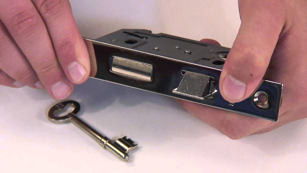 What Is A Mortice Door Lock And How Does It Operate YouTube What Is A Mortice Door Lock And How Does It Operate YouTube