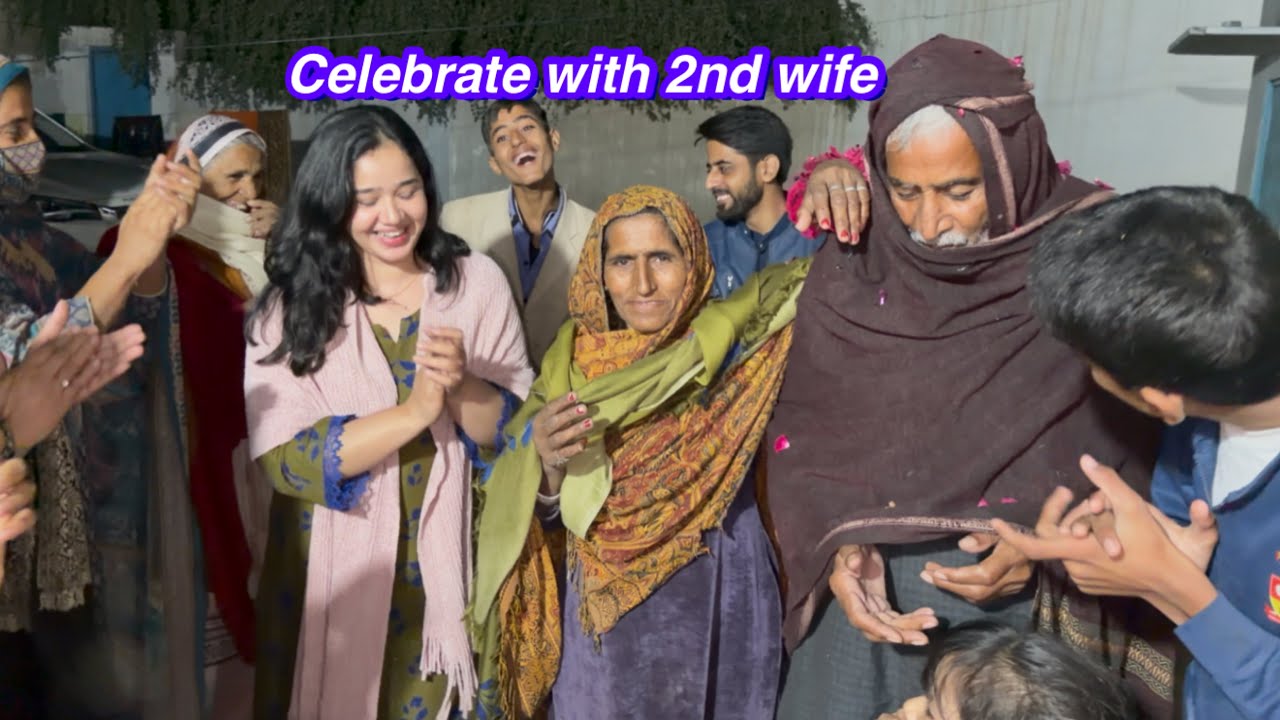 Celebrate with 2nd wife | Sitara ka Asmaan 