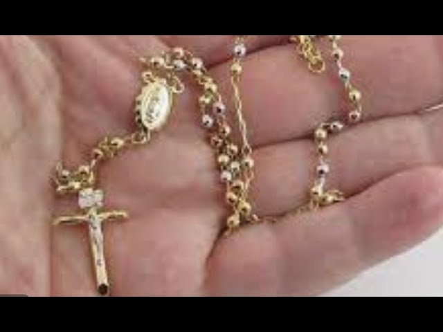 Pray Mary's Rosary for All Holy Intentions of Our WFRN Family class=