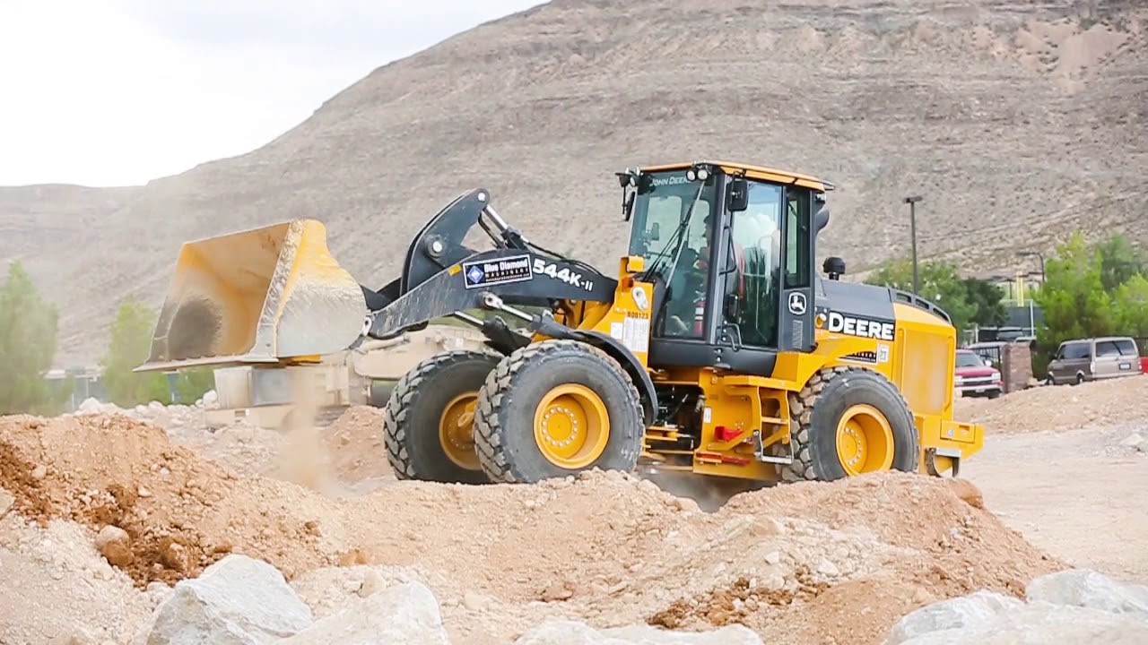 John Deere 544K-II Wheel Loader In Action - YouTube