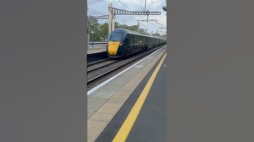 Class 800 at speed through maidenhead #gwrm #class800