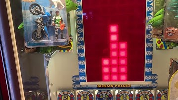 Stackerarcade machine at movie theater, attract mode￼