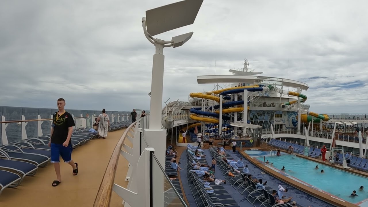 Pool deck - Water Slide