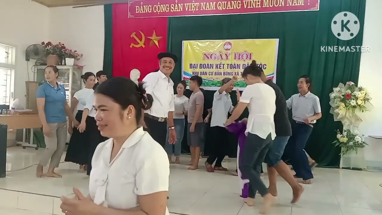 ngày hội đại đoàn kết toàn dân tộc bản bông tân phong phù yên sl