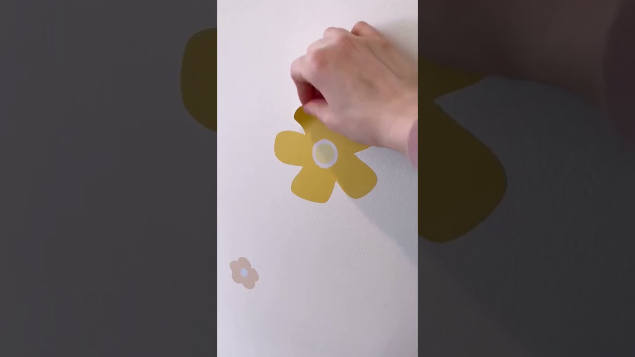 Removable and reusable wall decals for kids rooms Australia. Florals. #walldecals #kidsinteriors