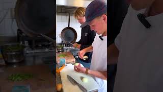 Rode Curry Met Garnalen, Kipdumplings En Rijst Koken Op Kamers Allerhande