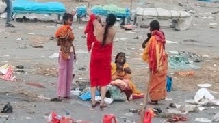 Simriya Ghat Mein Ganga Snan Karte Hue Maha Shivratri Ke Shradhalu Ka Bhir मरय