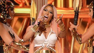 Video thumbnail of "Nicki Minaj Performs Remy Ma Diss Track At 2017 NBA Awards"