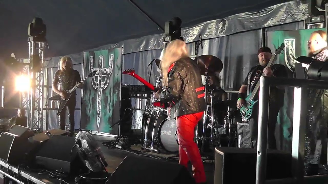 Hellbent forever / heading out to the highway