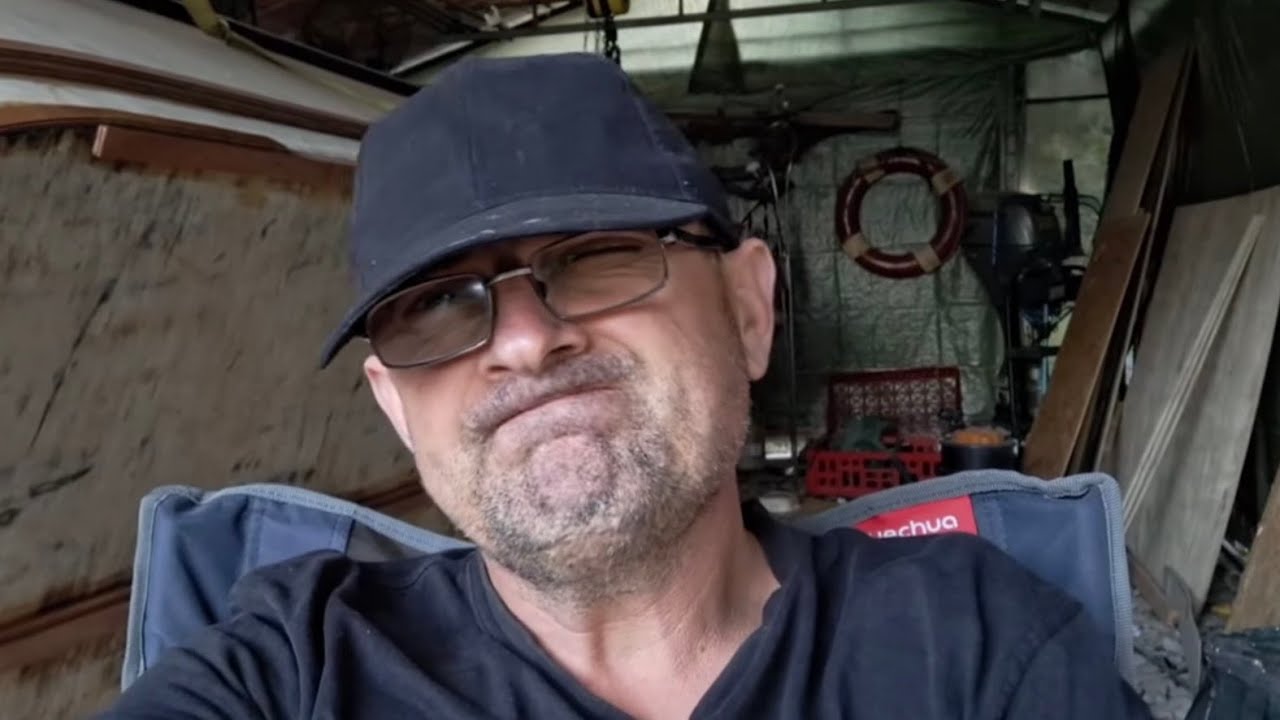 24. Partea urata a constructiei barcilor.