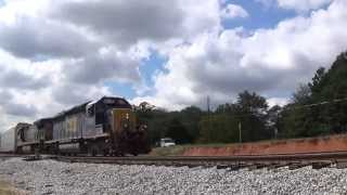 HD: CSX 8136 leads CSX Q684-30 in College Park, GA