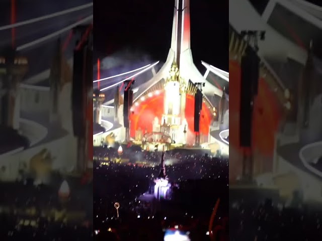 YouTube에서 Dimitri Vegas and Like Mike Intro at Tomorrowland 2022 Week 3 보기 YouTube에서 Dimitri Vegas and Like Mike Intro at Tomorrowland 2022 Week 3 보기