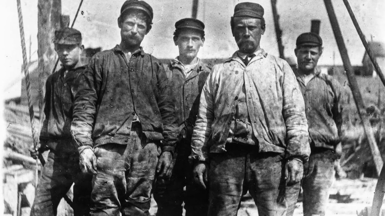 Vintage photographs of Amsterdam streets taken by George Hendrik Breitner, 1890 1900