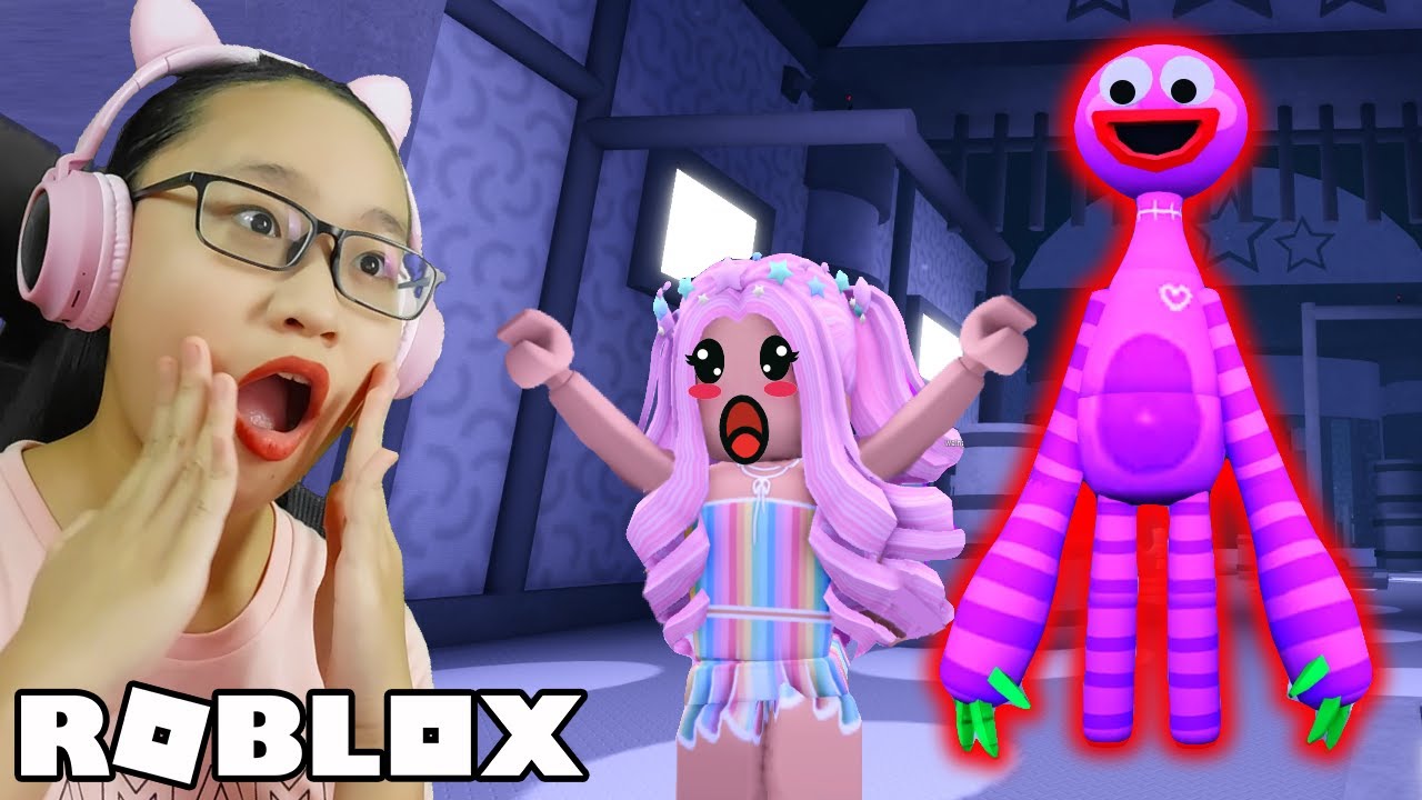 ハイスクール ストーリー ～いえぃいえぃ～ Mr. Escape Mr. Smiley's DAYCARE In Roblox! - But He looks FRIENDLY