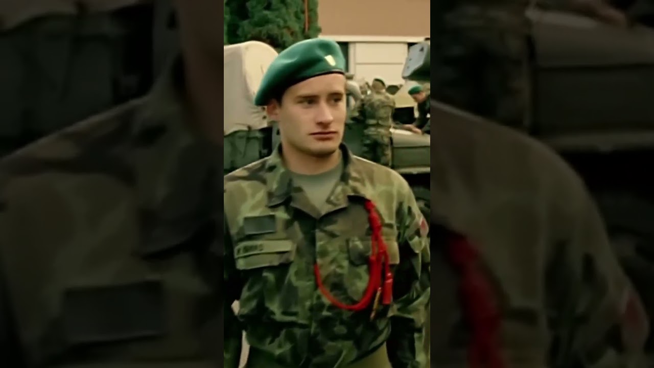 Vojenská taktika 🤣 Sleduj mě pro denní davku humoru #fyp #kamenak #viralshort #trending #fyp