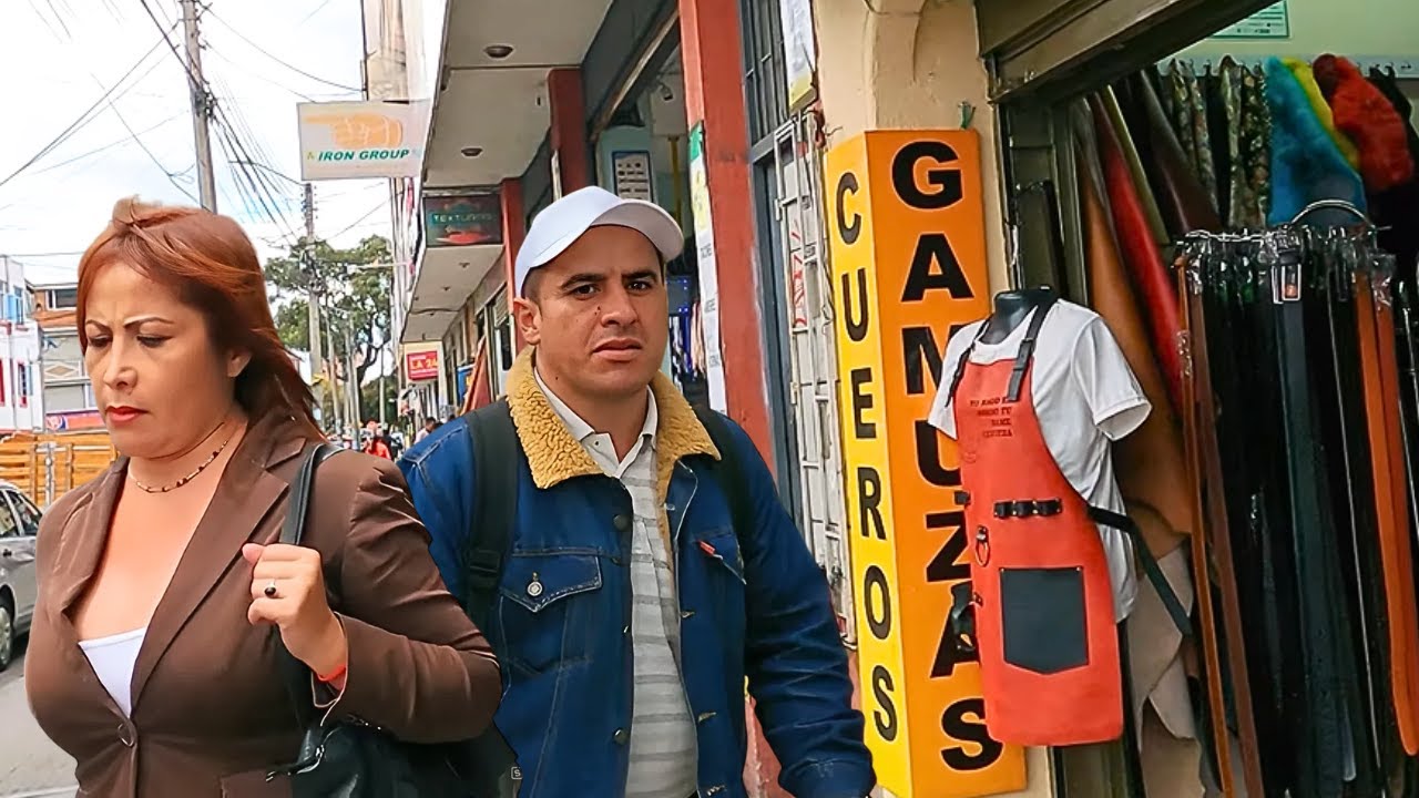 Tour Colombia| el Barrio de las Fabricas de zapatos de Cuero y Accesorios en Bogotá