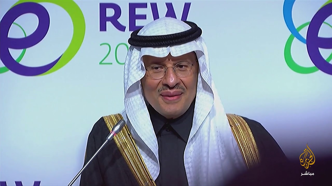 جلسة نقاشية مع وزير الطاقة الروسي ونظيره السعودي