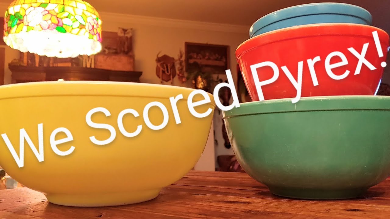 Scored some Pyrex at the Yard Sale! - YouTube