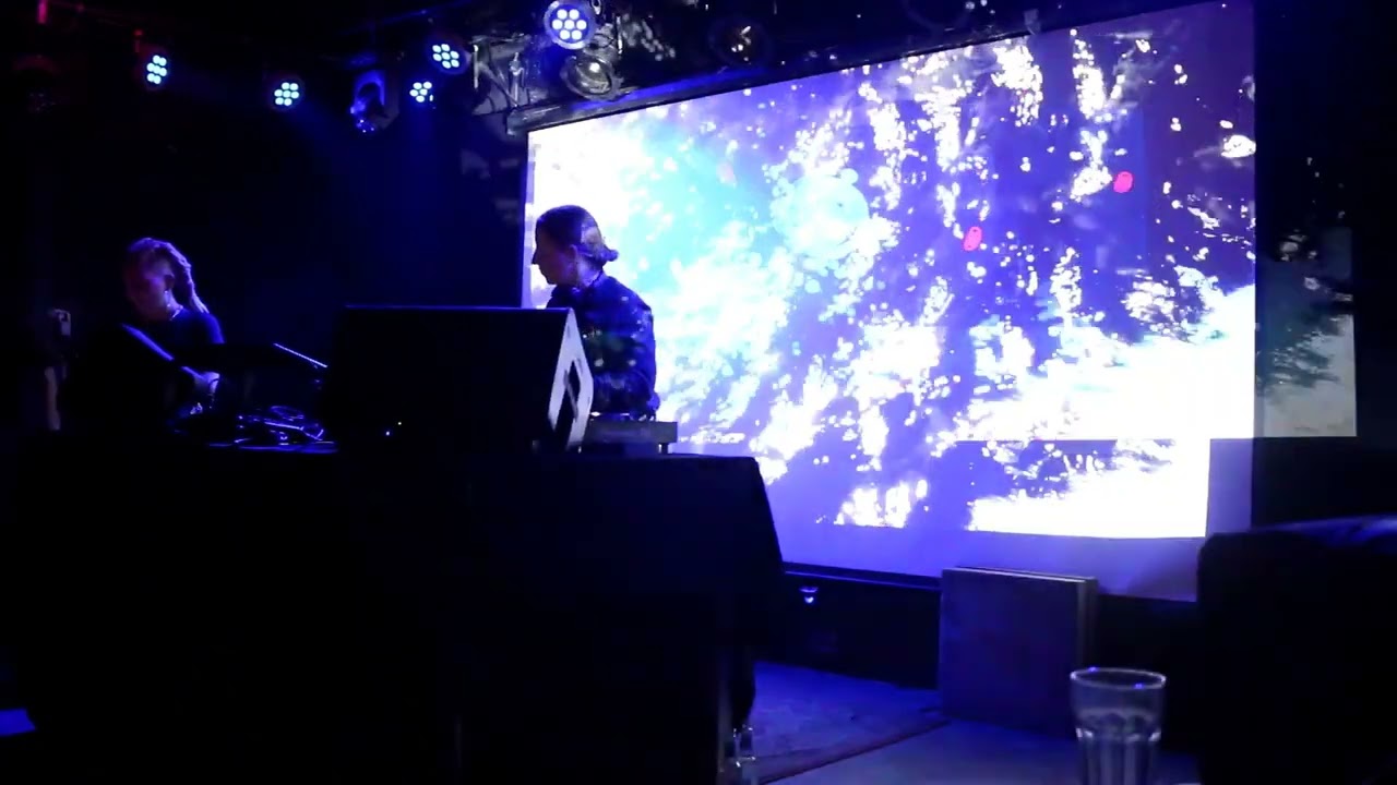 Fashion Rave Show Hamburg 2022 / mit Eva Gallo