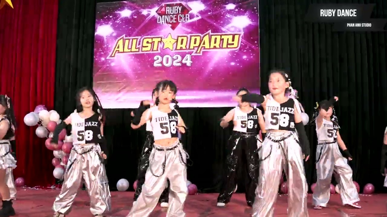 Ruby Dance Phạm Thúy 1