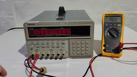 Tektronix PS 2521 G Programmable Power Supply (A# 65414)