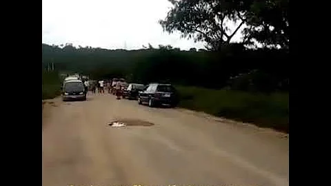 BREAKING: ISUIKWUATO . OKIGWE THE FIRST MAJOR EROSION BETWEEN NKWONTA AND ABSU HAS FINALLY DIVIDED T