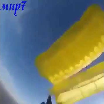 У спортсмена запутались стропы от парашюта.Видео от первого лица. - YouTube