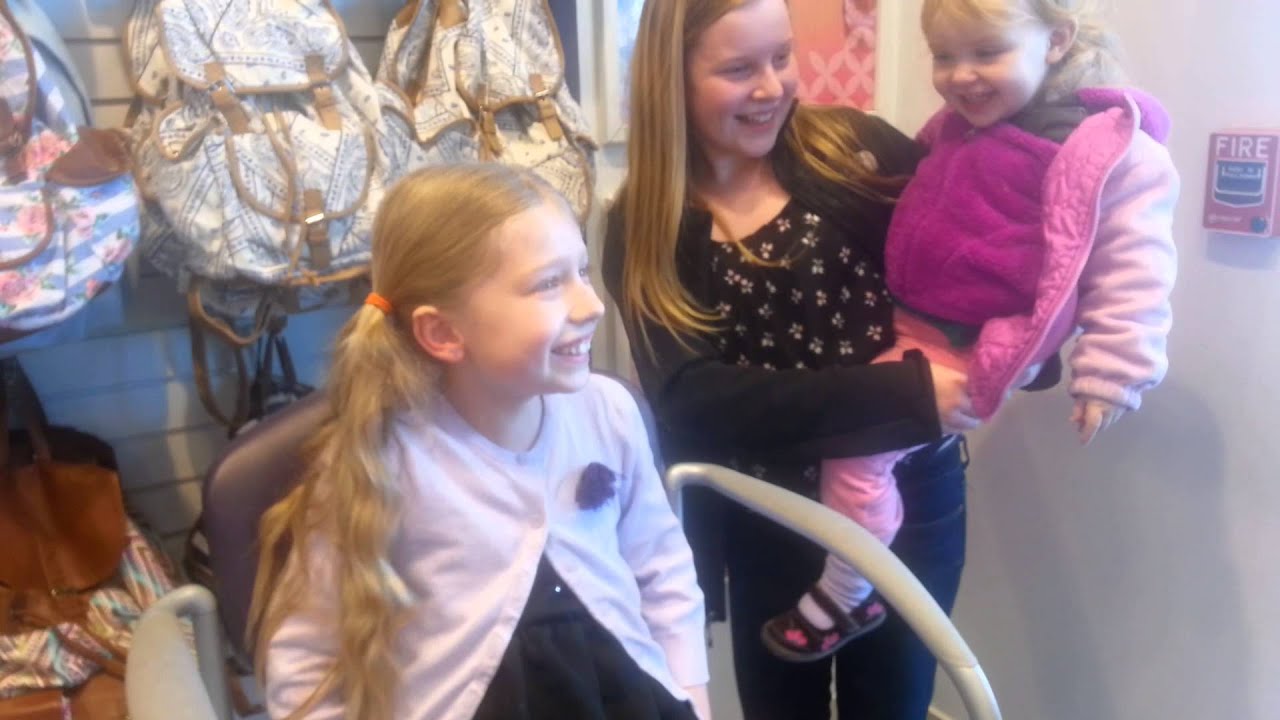 Kayla Gets Her Ears Pierced at Claire's - YouTube
