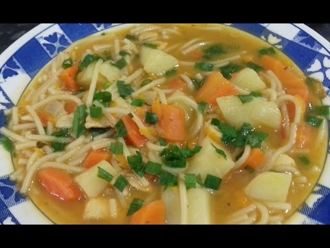 Vídeo: Como Fazer Uma Deliciosa Sopa De Macarrão De Frango