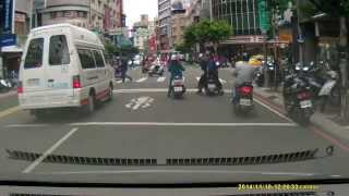 2014 1110 計程車與機車事故