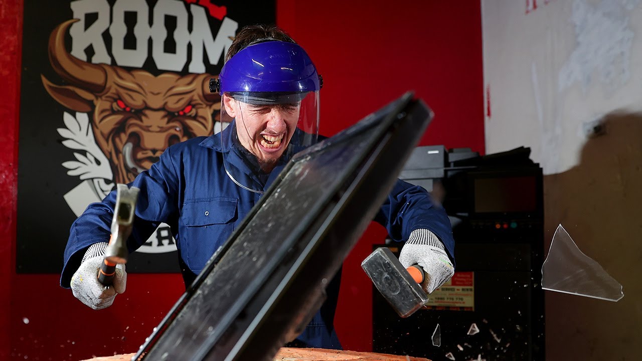 'A great way to let off steam' – First 'rage room' opens in Ireland