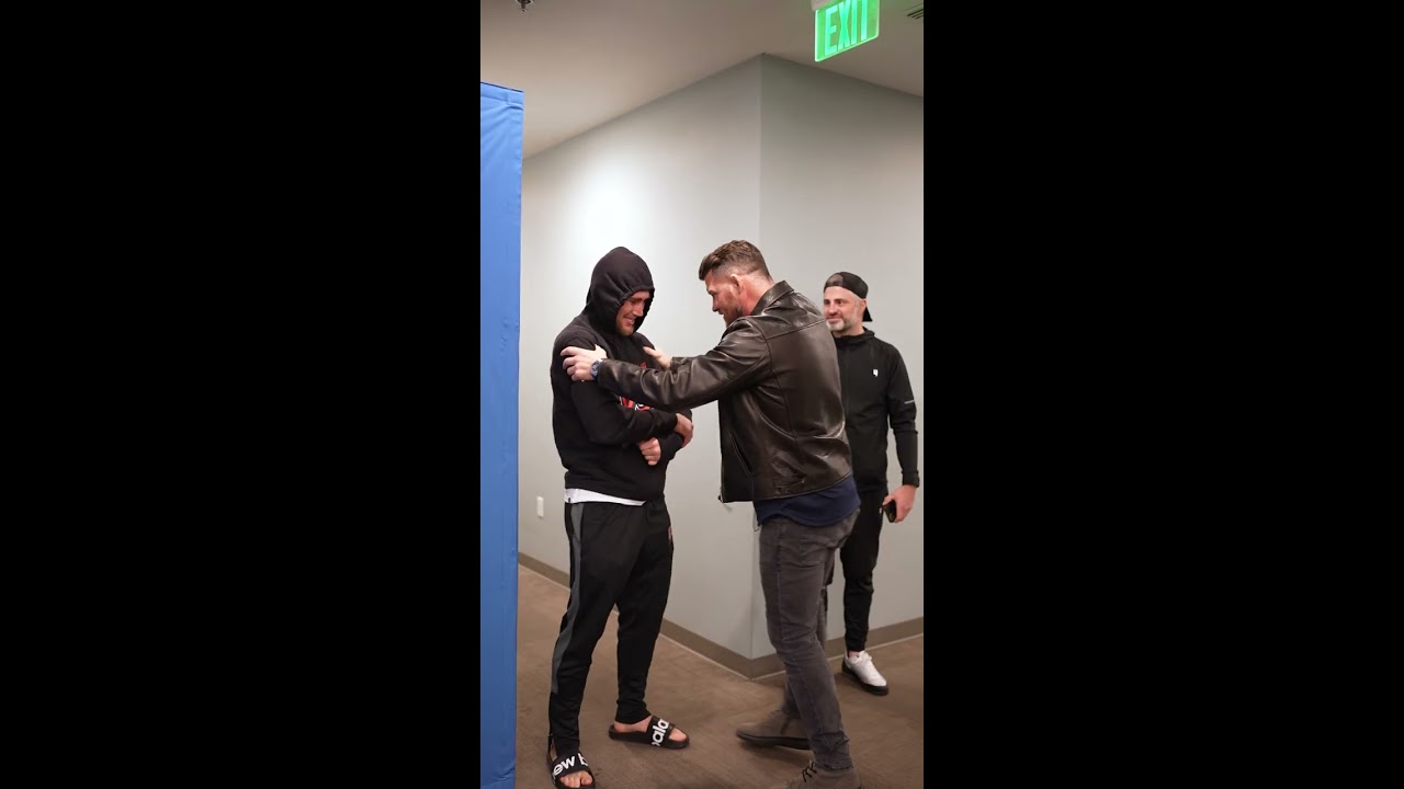 Darren Till S Abs Are Bisping Approved 