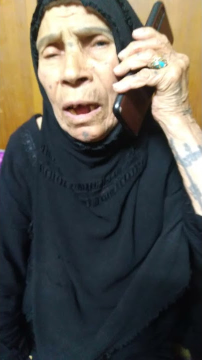 الحجيه تخابر ابوها هو صارله ٧٠ سنه من ميت تحشيش راح تموت ضحك