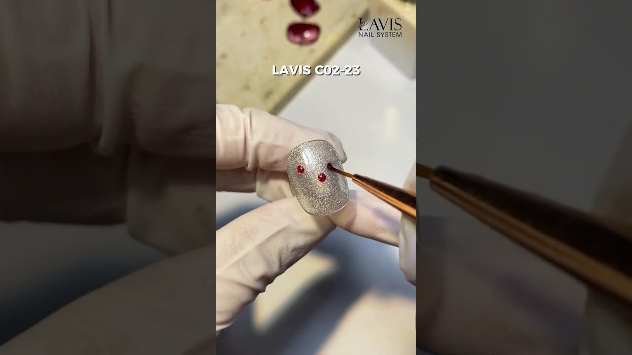 When romance meets magnet magic ✨Red cat eye for Valentine&rsquo;s Day ❤️