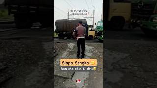 Detik-Detik Ban Truck Meledak