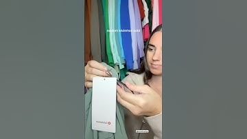 Interesting combo 🤔 | random #lululemon ootd w the grey eucalyptus hotty hot shorts  #hintofnattyp