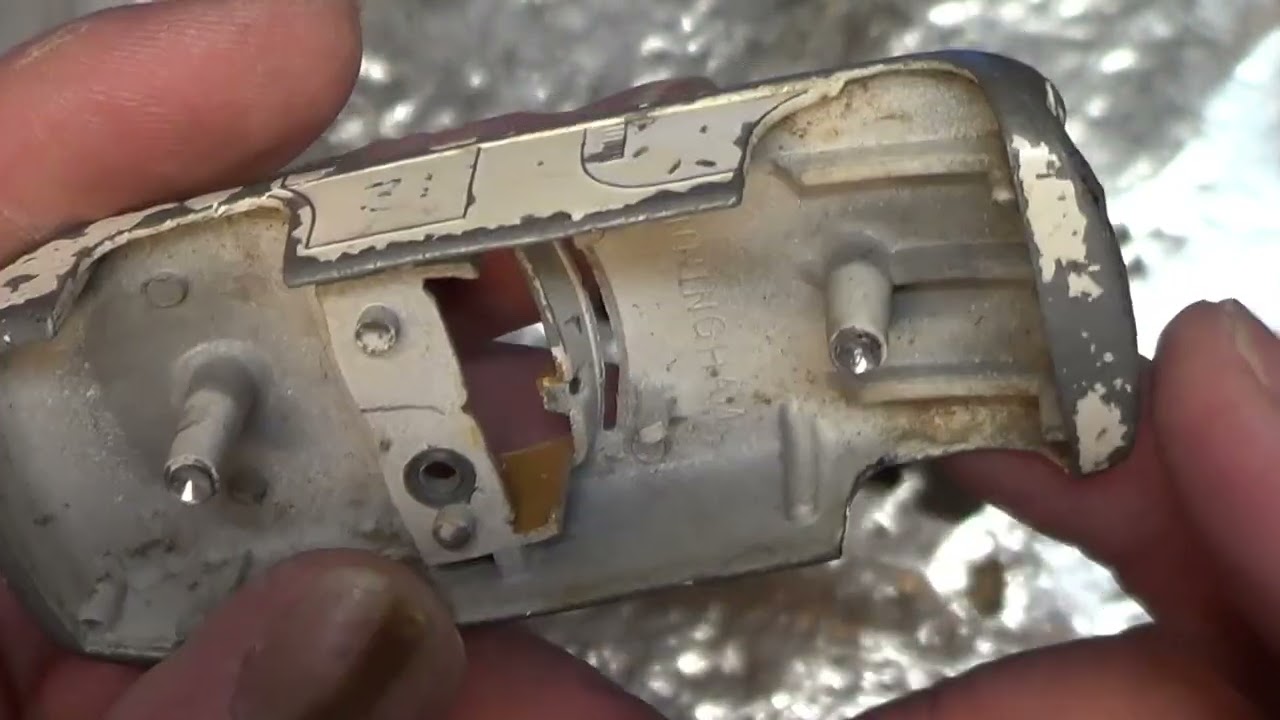 RESTORATION OF A DINKY TOYS CUNNINGHAM C-5R No.133 - YouTube