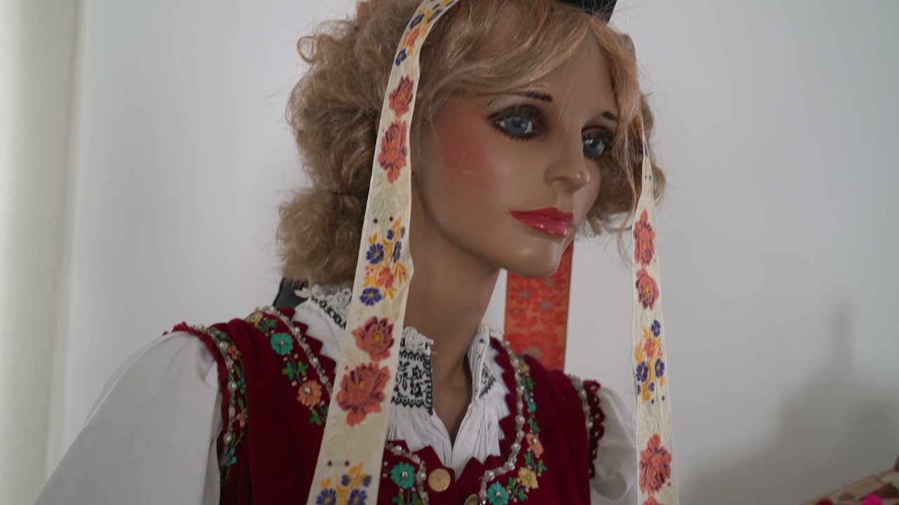 Siebenbürger Tracht – Ausschnitt aus der Führung mit der Kuratorin Irene Steiner