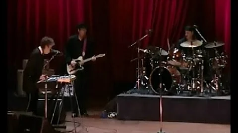 Bob Dylan and Norah Jones live in Concert at Benar...