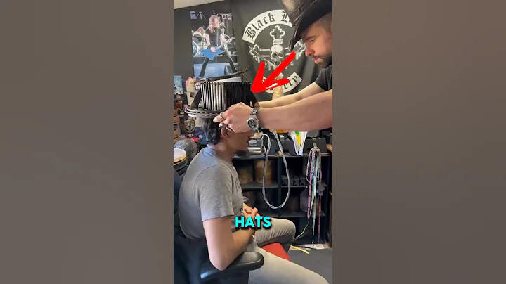 The Best Hat-Maker in The World 🎩 (@bladeHats)