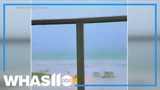 Kentucky women almost struck by lightning while on vacation