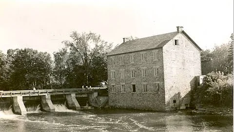 Manotick with Larry Ellis