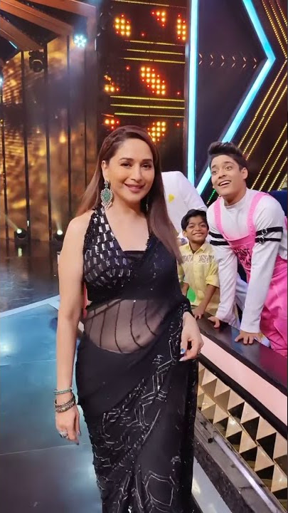 Grace of Madhuri Dixit on Dance Deewane 3 🙈🙈