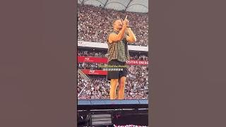 THUNDER BY IMAGINE DRAGONS LIVE CONCERT - Thunder Lyrics English Rock Song #imaginedragons #thunder