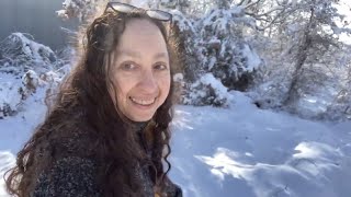 Walking in a Winter Wonderland—2022
It snowed yesterday (Jan. 15). Today I am walking in a pure winter wonderland.
Vacuum County: https://www.amazon.com/Vacuum-County/dp/B078HCL1MP Walking in a Winter Wonderland—2022