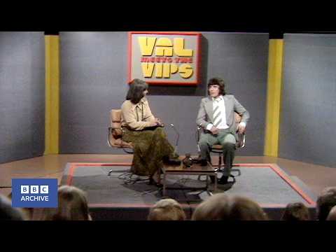 1974: Kevin Keegan Interview | Val Meets the VIPs | BBC Archive